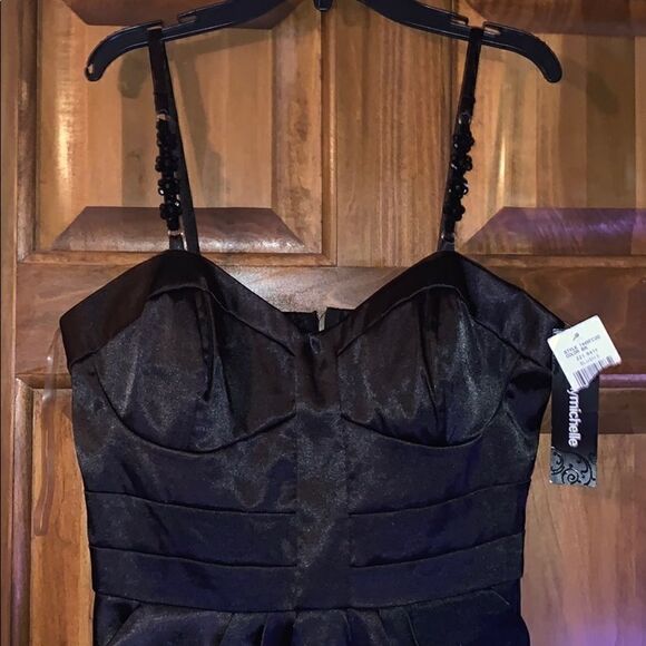 NWT dress   - Picture 2 of 8